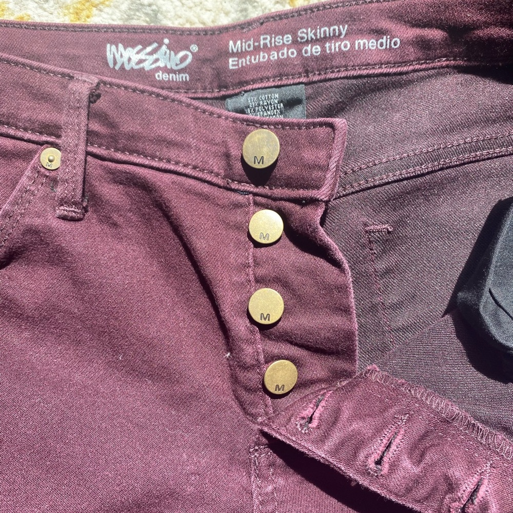 Mid-rise skinny jeans 🌺
